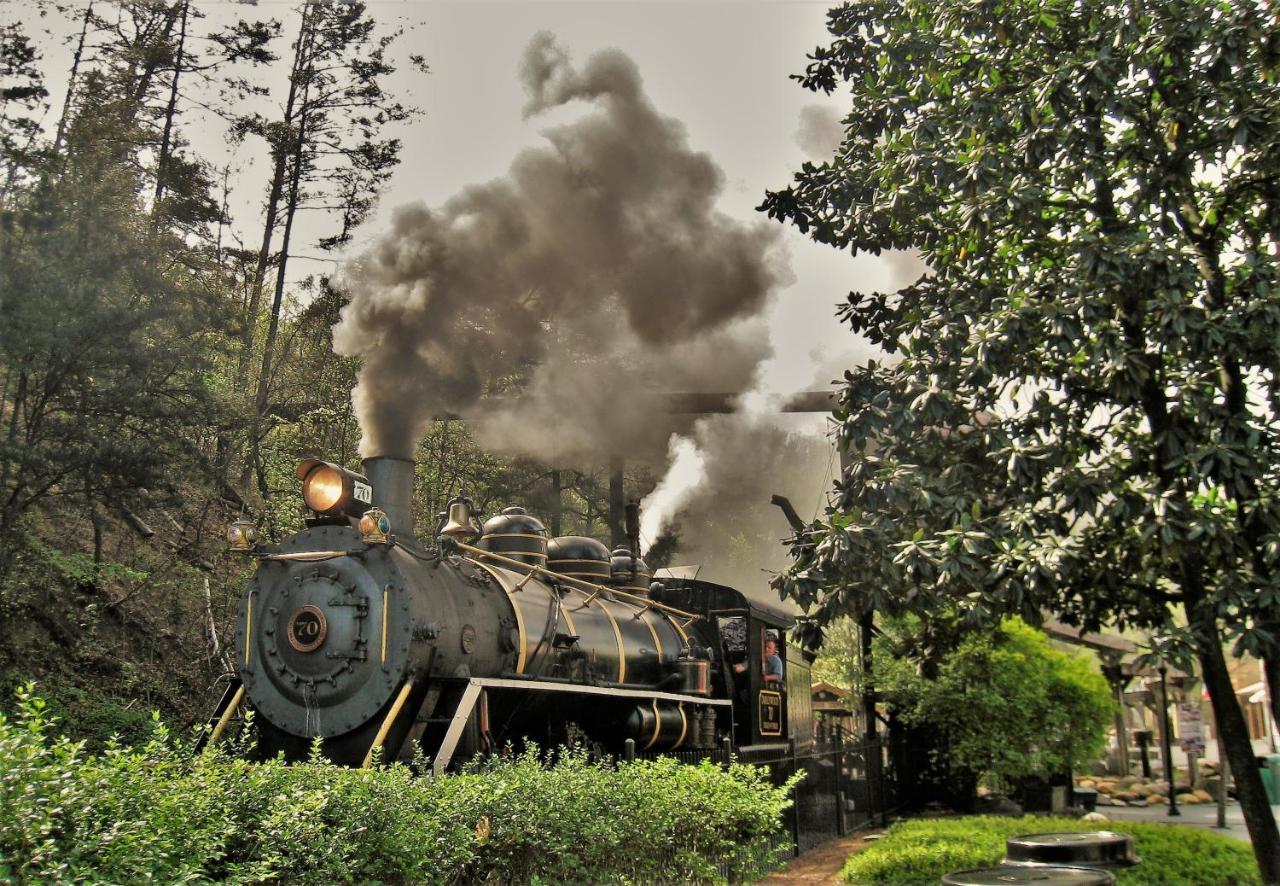 Villa Three Bears Den, Hot Tub, Pool Table, Pool Access, 1089 Free Tickets Each Paid Day, Dollywood Inclu Gatlinburg Exterior foto
